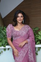 Anjali Shines with Effortless Charm